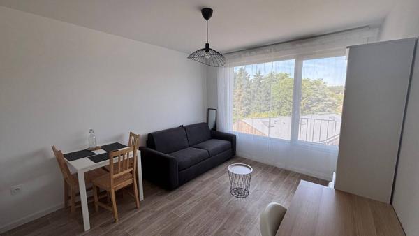 Appartement 1 pièce                                        - 44300 Nantes Réf : 12057