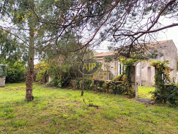 Vente maison Tonnay Charente : 159 900 € - AJP Immobilier Rochefort