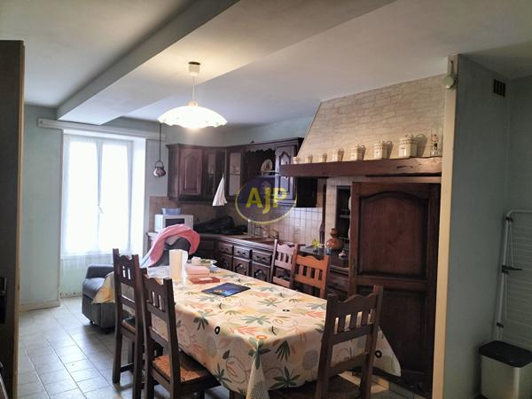 Vente maison Tonnay Charente : 159 900 € - AJP Immobilier Rochefort