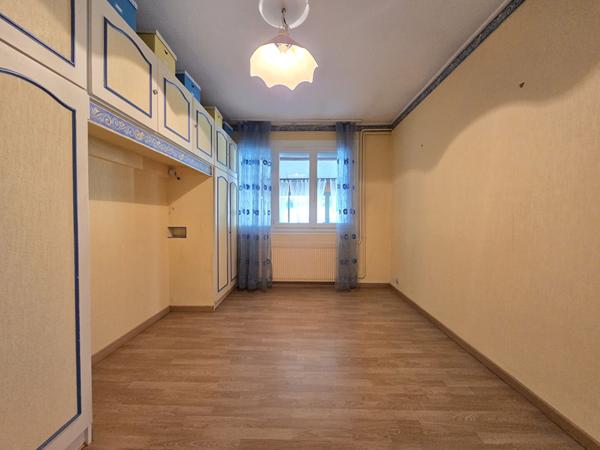 Maison de plain-pied avec jardin, véranda et garage - quartier de la Petite Espère