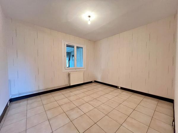 Maison de plain-pied avec jardin, véranda et garage - quartier de la Petite Espère