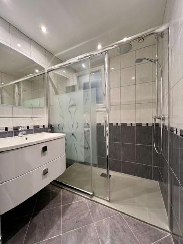 Maison de plain-pied avec jardin, véranda et garage - quartier de la Petite Espère