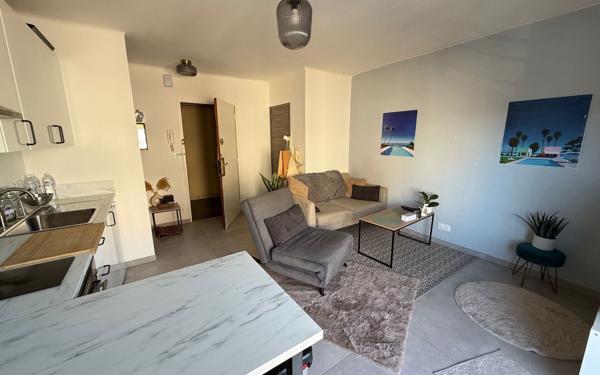 Appartement à louer    2 pièces • 34,41 m2 Cagnes-sur-Mer
