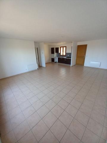 MAISON T4 EN LOCATION PLAIN PIED