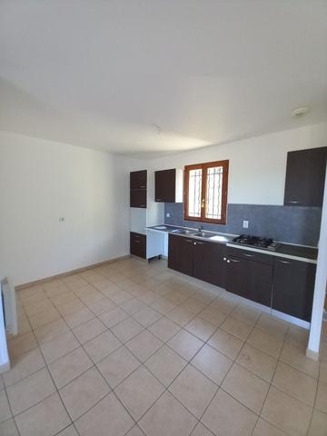 MAISON T4 EN LOCATION PLAIN PIED