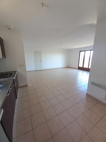 MAISON T4 EN LOCATION PLAIN PIED