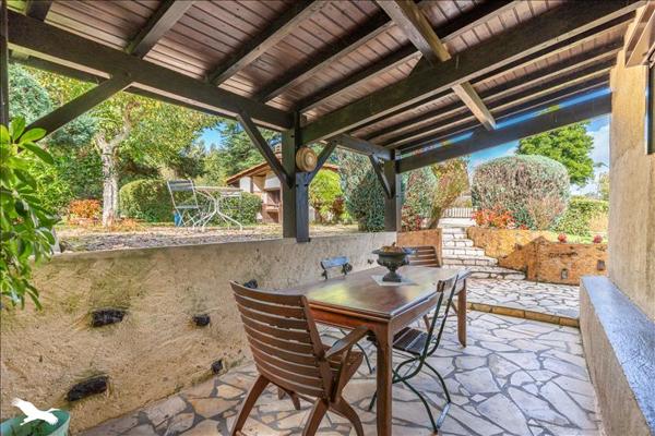 Maison à vendre |  Le Fleix |  6 pièces | 216 m²