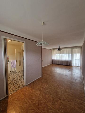 Commune prisée, proche frontières, au calme, rue pas passante !