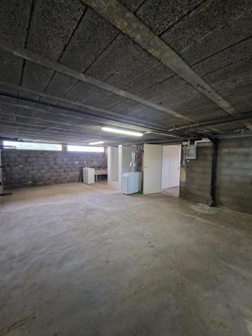 Commune prisée, proche frontières, au calme, rue pas passante !