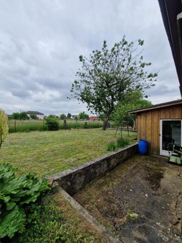 Commune prisée, proche frontières, au calme, rue pas passante !