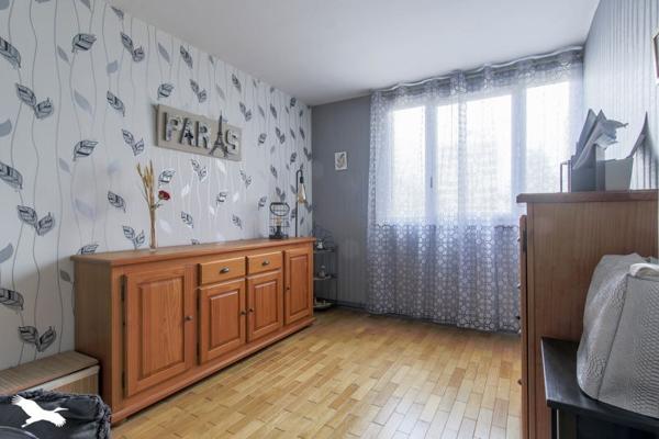 Appartement à vendre |  Poissy |  3 pièces | 58 m²