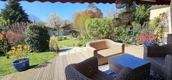 VILLA EXCEPTIONNELLE 175M2 AVEC PISCINE ET DEPENDANCES