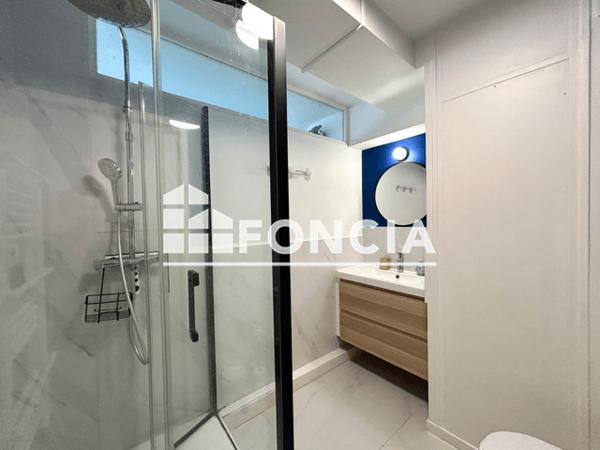 Location Studio meublé 37.8 m² - 15 RUE DUPATY La Rochelle 17000