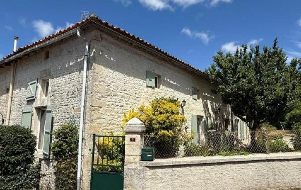 Vente Maison Aunac   