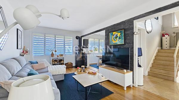 A VENDRE EN EXCLUSIVITE MAISON FAMILIALE SITUEE A MORANGIS DANS UN SECTEUR PAVILLONNAIRE CALME