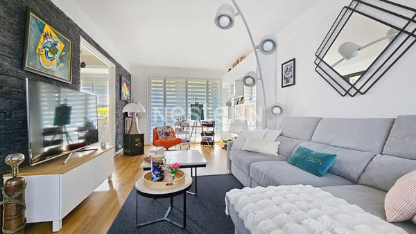 A VENDRE EN EXCLUSIVITE MAISON FAMILIALE SITUEE A MORANGIS DANS UN SECTEUR PAVILLONNAIRE CALME