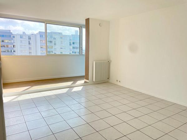 APPARTEMENT T3 - SAINT PIERRE DES CORPS