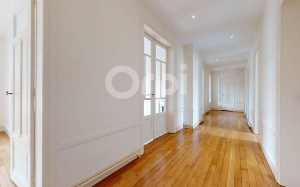Appartement à vendre    5 pièces •  Soissons