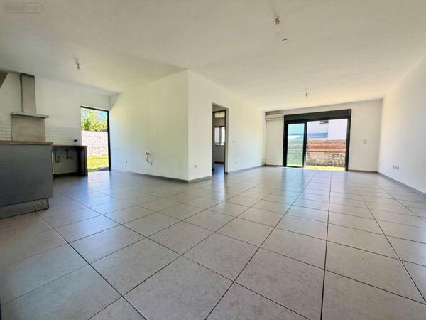 Maison à vendre à Sainte-Clotilde à la Réunion (97490), ref : 97405/254   
Moufia