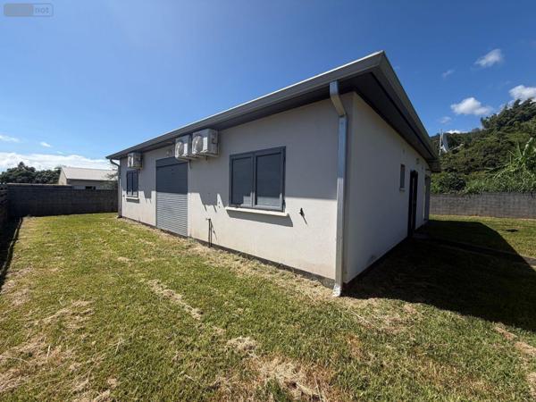 Maison à vendre à Sainte-Clotilde à la Réunion (97490), ref : 97405/254   
Moufia
