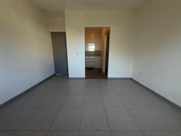 Maison à vendre à Sainte-Clotilde à la Réunion (97490), ref : 97405/254   
Moufia