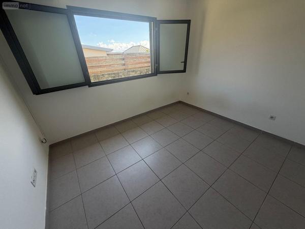 Maison à vendre à Sainte-Clotilde à la Réunion (97490), ref : 97405/254   
Moufia
