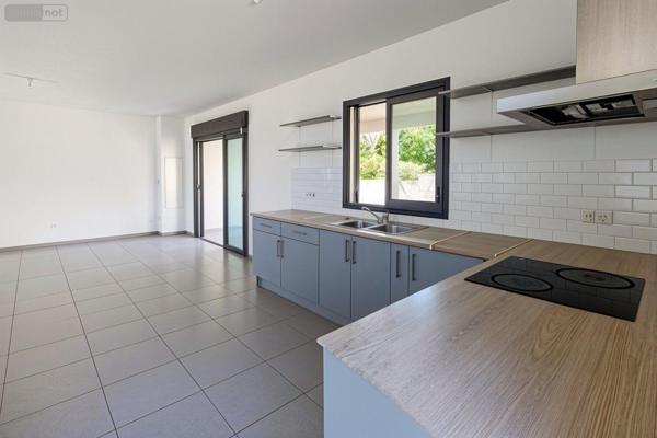 Maison à vendre à Sainte-Clotilde à la Réunion (97490), ref : 97405/254   
Moufia