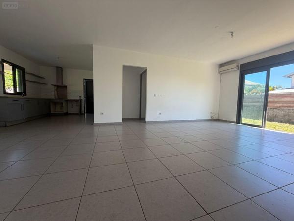 Maison à vendre à Sainte-Clotilde à la Réunion (97490), ref : 97405/254   
Moufia