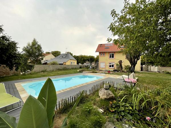 Maison familiale XXL avec piscine & 3 logements locatifs ? Paimboeuf (44560)