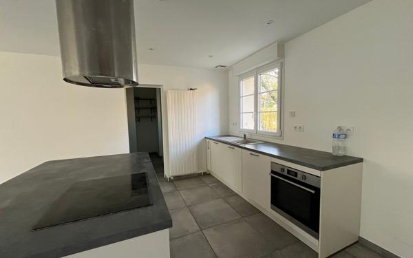 Maison à louer    4 pièces • 100,02 m2 Marolles-en-Brie