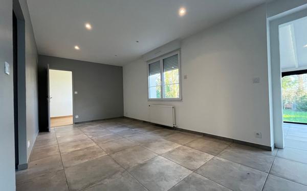 Maison à louer    4 pièces • 100,02 m2 Marolles-en-Brie