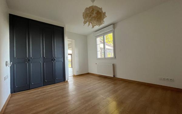 Maison à louer    4 pièces • 100,02 m2 Marolles-en-Brie