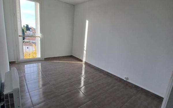 Appartement à vendre    5 pièces • 82,45 m2 Lunel
