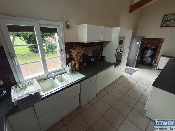 Maison
                                                                                                                                                                                                                                                                                                                        5 pièce(s)                                                                                                                                                                                                          3 chambre(s)                                                                                                                                                                                                          183  m²