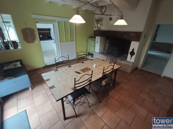 Maison
                                                                                                                                                                                                                                                                                                                        5 pièce(s)                                                                                                                                                                                                          3 chambre(s)                                                                                                                                                                                                          183  m²