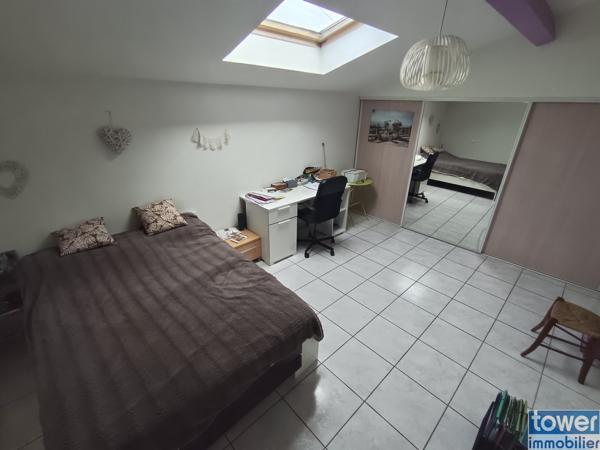 Maison
                                                                                                                                                                                                                                                                                                                        5 pièce(s)                                                                                                                                                                                                          3 chambre(s)                                                                                                                                                                                                          183  m²