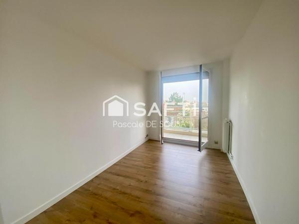 Agréable 3 pièces avec terrasse proche Lycée International