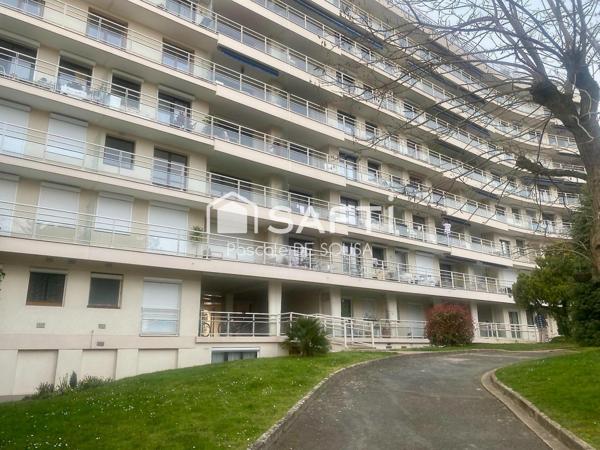 Agréable 3 pièces avec terrasse proche Lycée International