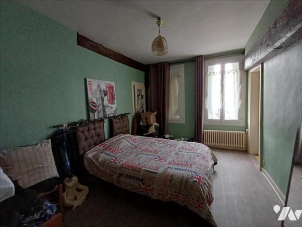 Immeuble mixte Breteuil 27160