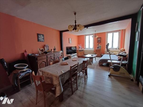 Immeuble mixte Breteuil 27160