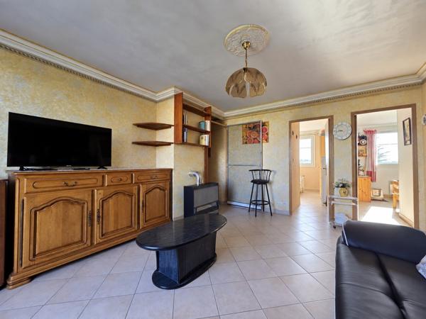 Appartement à MARSEILLE 12EME ARRONDISSEMENT (13012)