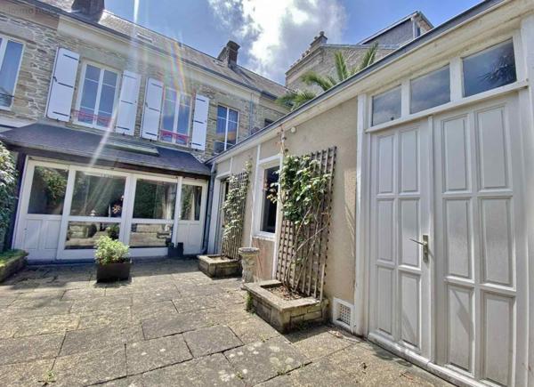 Maison à vendre à Cherbourg-en-Cotentin dans la Manche (50100), ref : 045/1679