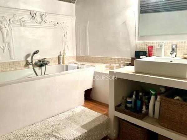 Appartement 2 pièces type loft à 2 pas de la Rotonde