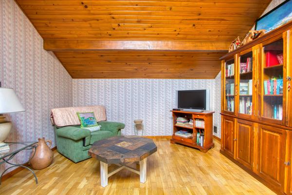 Saint-Gengoux-de-Scissé (71260) Belle Maison