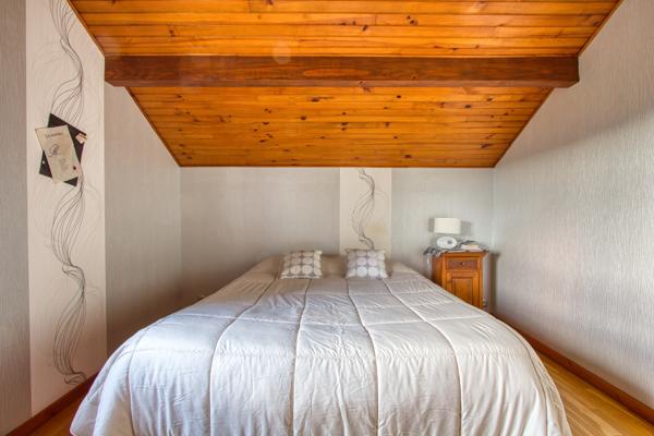 Saint-Gengoux-de-Scissé (71260) Belle Maison