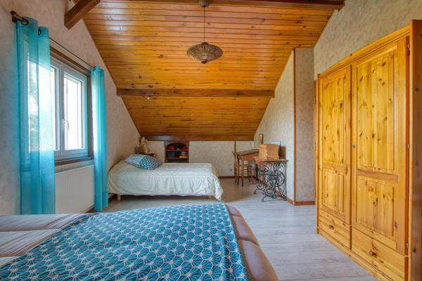 Saint-Gengoux-de-Scissé (71260) Belle Maison