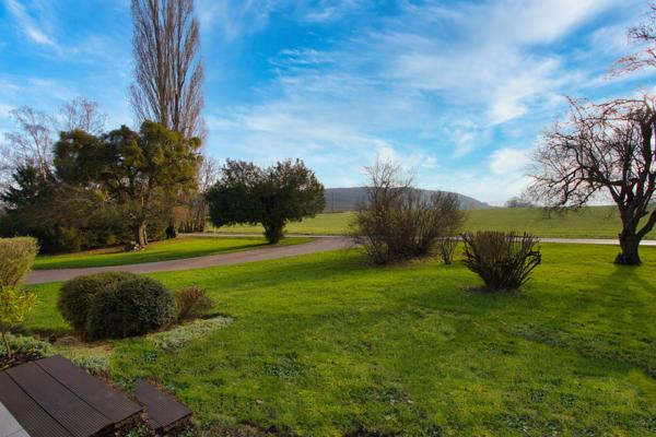 Saint-Gengoux-de-Scissé (71260) Belle Maison