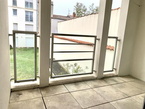 A LOUER – Appartement T2 (bail étudiant) ) Centre ville