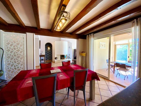 Maison Saintes 6 pièce(s) 169 m2