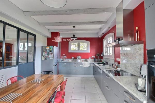 Maison Niort 7 pièce(s) 219.51 m2